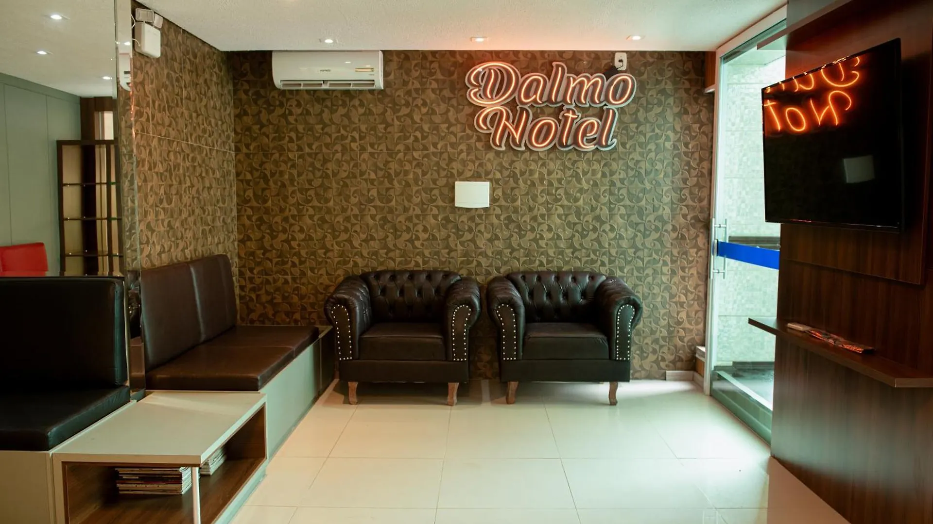 Dalmo Hotel Gravatal 4*,